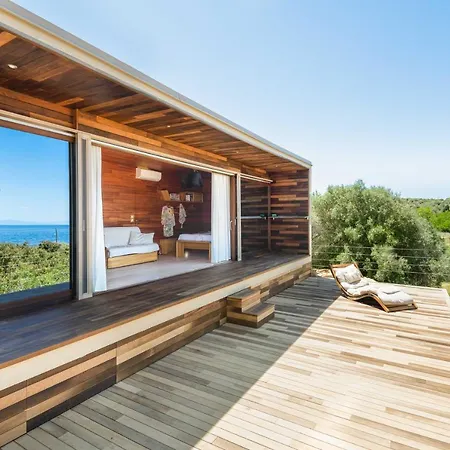 Ihouse * Paliouri