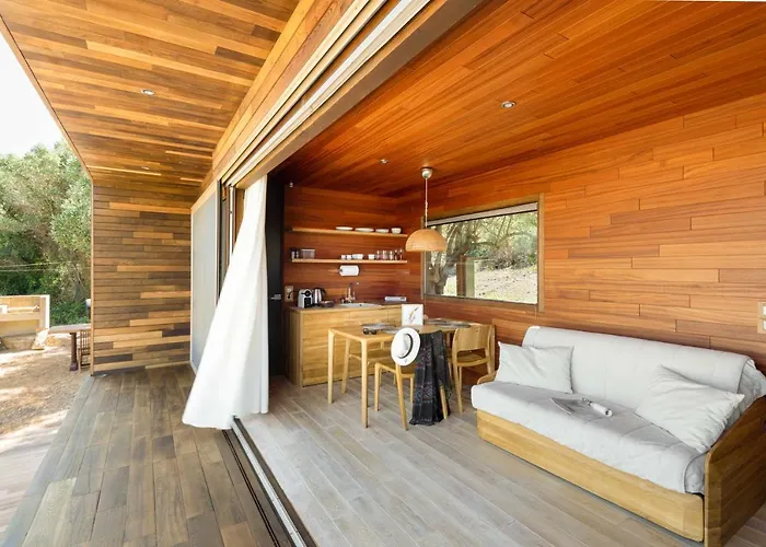 营地 Ihouse 帕利乌里翁